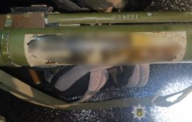 На посту в Підволочиську зупинили авто з вибухівкою та гранатометом: чоловік назвав це «трофеями з фронту»