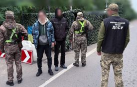 За спробу незаконного перетину кордону зупинили двох чоловіків з Тернопільщини, яким 22 та 24 роки