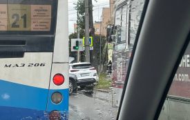 Аварія на вулиці Купчиньского  у Тернополі: зіштовхнулися два автомобілі