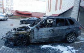 Справа підпалу трьох автівок у Тернополі: бізнесмена-втікача затримали і судитимуть