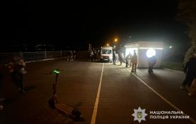 Підліток на електросамокаті наїхав на 5-річну дівчинку