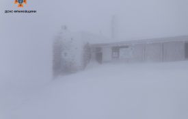 На горі Піп Іван утворилися перемети снігу майже до метра