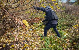 На дитячому майданчику в Тернополі виявили снаряд
