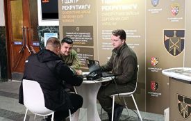 Хто такі рекрутери і чи мають стосунок до ТЦК: що розповіли для «20 хвилин»  у бойових бригадах
