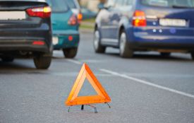 Аварія на Петриківському перехресті: рух транспорту частково ускладнений