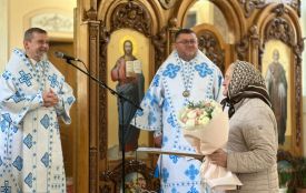 У Зарваниці привітали вишивальницю —  її ризи вдягають священники і єпископи в багатьох країнах світу