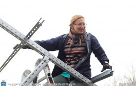 У Чорткові жінки монтують сонячні станції