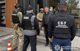 Судитимуть тернополянина, якого затримали на хабарі за спробу впливу на ТЦК