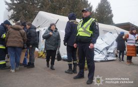 У Тернополі триває рятувальна операція: всі екстрені служби цілодобово працюють на місці удару