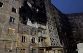 Облив себе водою та кинувся у палаючий будинок рятувати людей: у Тернополі розшукують невідомого героя