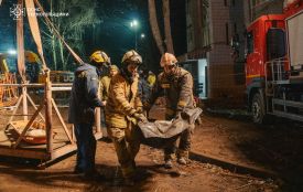 Під завалами на Стуса знайшли тіло жінки