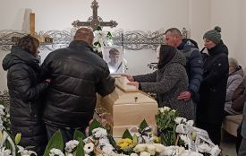 Тернопіль прощається із 17-річним Артемом Малютою, життя якого обірвала ворожа атака