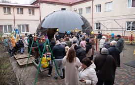 Для дітей навчально-реабілітаційного центру облаштували «Казковий купол»
