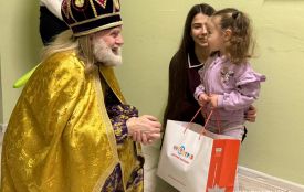 Дітям поліцейських, які зникли безвісти, влаштували тепле свято  Миколая у Тернополі