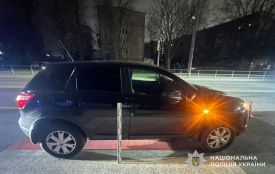 В аварії на Дружбі постраждала дівчина