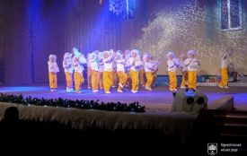 Близько 6 тисяч дітей відвідали благодійні театралізовані ранки до Дня Миколая