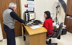 На Тернопільщині 85-річний чоловік отримав свій перший український паспорт