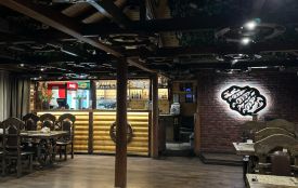 Шахед влучив за 30 метрів від закладу: колиба «Автопорт» відновила роботу після обстрілу