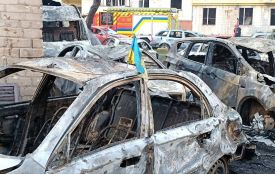 Автомобіль пошкоджений чи знищений через обстріли? Куди звертатися та хто має право на компенсацію