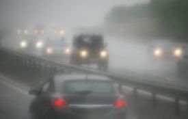 Синоптики попереджають про туман та ожеледь