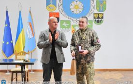 За честь та відвагу: Героя з Чорткова Віктора Андрусишина нагородили почесною відзнакою