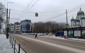 Просять встановити світлофор на Дружбі через часті аварії — петиція