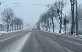 Тернопіль засипає снігом: скільки техніки працює на дорогах і тротуарах міста