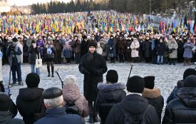 Там во Бахмуті: хор «Гомін» заспівав скорботну коляду, яку написав тернополянин Олег Вітвіцький