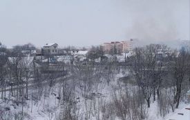 Горить житловий будинок на Микулинецькій