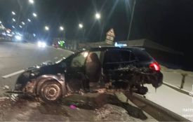 У крові водія — 2,3 проміле алкоголю: вночі на Об'їзній Toyota врізався у відбійник