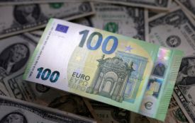 В один день долар і євро побили рекордні максимуми