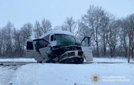 В автобусі перебували 15 людей: деталі аварії неподалік Монастириська