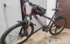 Затримали 29-річну тернополянку за крадіжку велосипеда з під'їзду