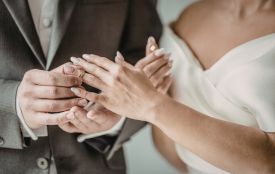 В Україні можуть дозволити реєстрацію шлюбів із 14 років