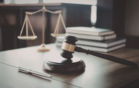 Три роки в'язниці отримав держвиконавець за зміни даних на мільйон гривень