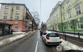 У центрі Тернополя водій таксі травмував 15-річну пасажирку та залишив місце аварії