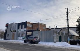 Торговий центр у Борщеві збудували, а  1,2 мільйона пайової участі не сплатили: справу розгляне суд