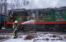 У передмісті Тернополя під час руху загорівся тепловоз (оновлене)