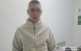 У Тернополі юнак потайки оформив кредити на дівчину та здав у ломбард її телефон