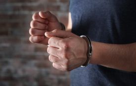 Екстрадували з Чехії: на Тернопільщині взяли під варту чоловіка, який 11 років був у розшуку за побиття