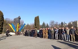 «Для нього приємно, що його не забули»: у Тернополі відзначили добровольців