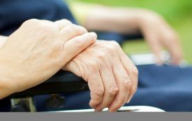 Визначення потреби в постійному сторонньому догляді: що важливо знати