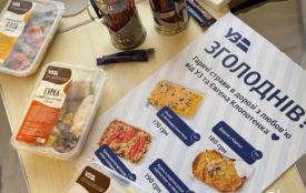 Смаколики для тварин і навіть книги: Укрзалізниця додала нові товари, які можна замовити з квитком