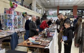 Книжкові новинки, зустрічі та автограф-сесії: як проходить книгофестиваль у Тернополі