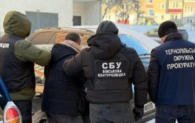 Втеча з країни за 9 тисяч доларів: авто до кордону, потім пішки, а далі — через річку