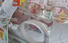 Дівчинка, яку мама покинула на Київській, вже під опікою родини. А що зі справою біологічної матері?