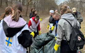 Понад 50 мішків сміття зібрали під час екоакції у парку «Сопільче»