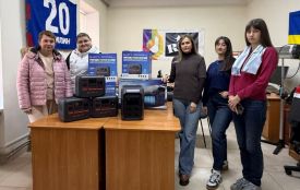 Редакція «20 хвилин» отримала зарядні станції завдяки Програмі екстреної підтримки та АНРВУ