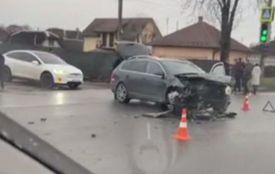 Аварія на Микулинецькій. Одна смуга руху перекрита