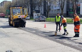 Ямковий ремонт на Лесі Українки. А де ще є ями? (Опитування)